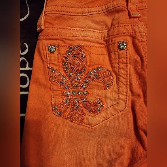 Miss Me Coral Pink Rhinestone Embellished Capri / Mid Rise Jeans 24 - Picture 8 of 9